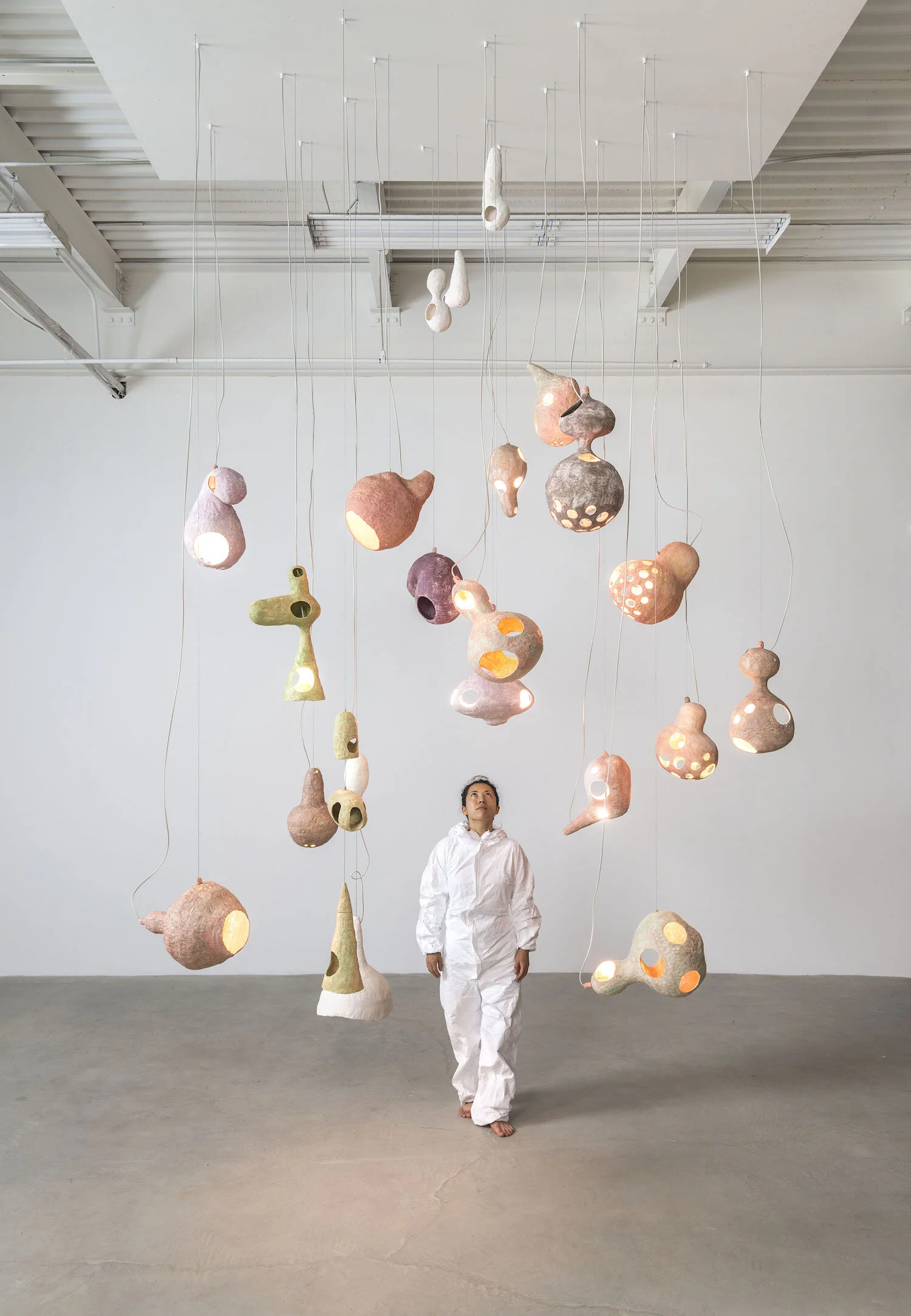 I6: Nishikawa, Yuko [art] — Guesthouse: A panoply of modern writing